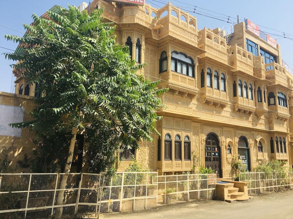 Hotel Tokyo Palace Jaisalmer Exterior photo